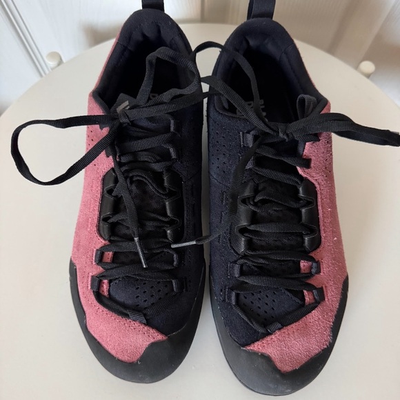 Black Diamond Shoes - Black Diamond Women’s Pink and Black Technical Approach Shoes size 8